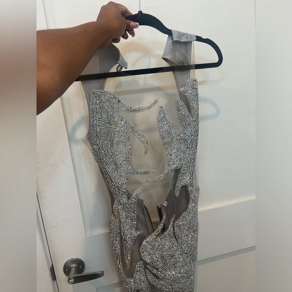 BIRTHDAY DRESS !! - Picture 3 of 4